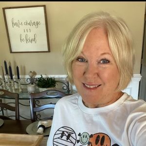 Meet your Posher, Robin